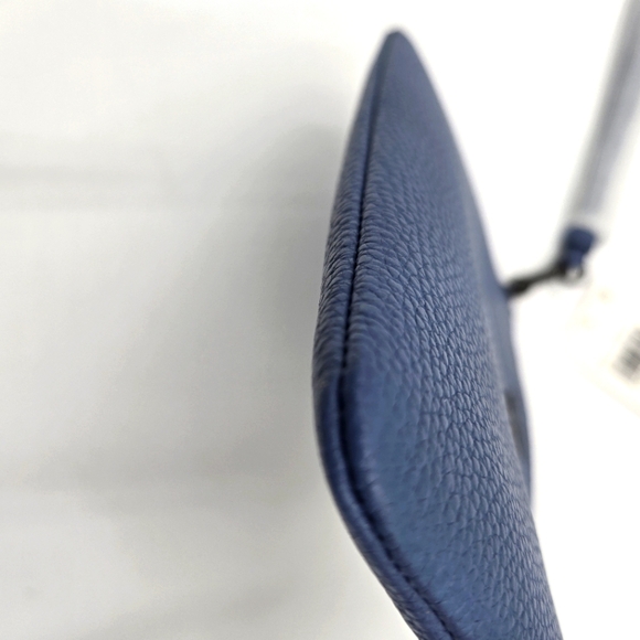 #4 COACH Polished Pebble Wristlet Chambray - Picture 6 of 11